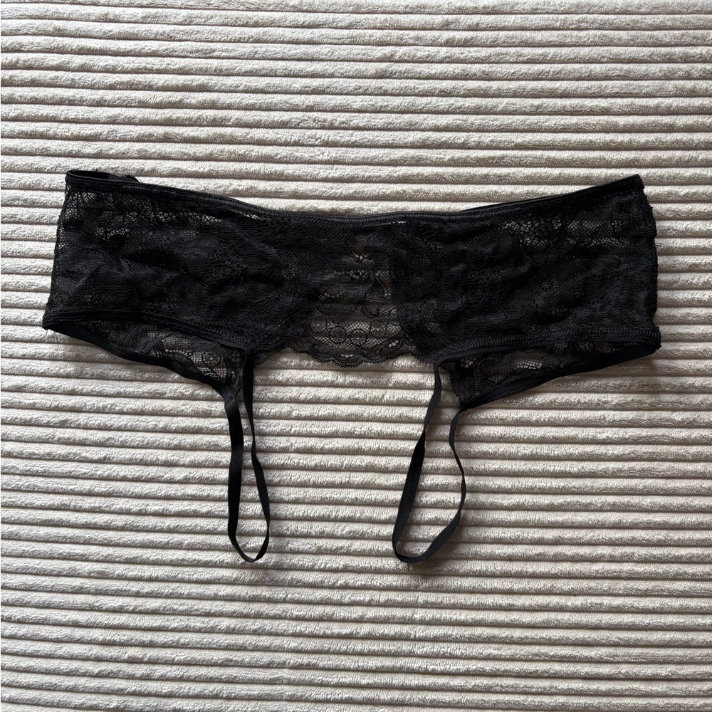 Victoria’s Secret crotch-less cheeky panty